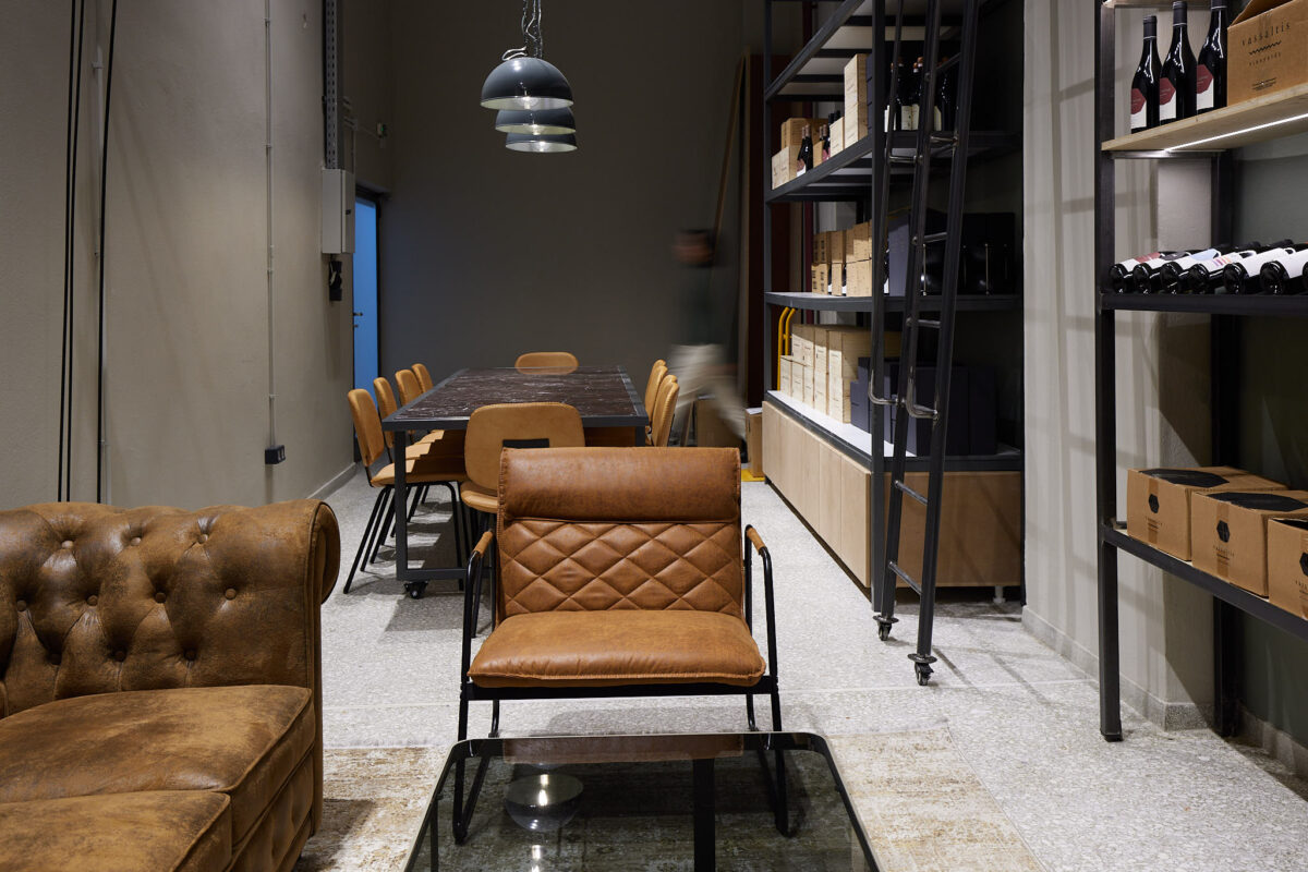 Vassaltis Downtown Image 4